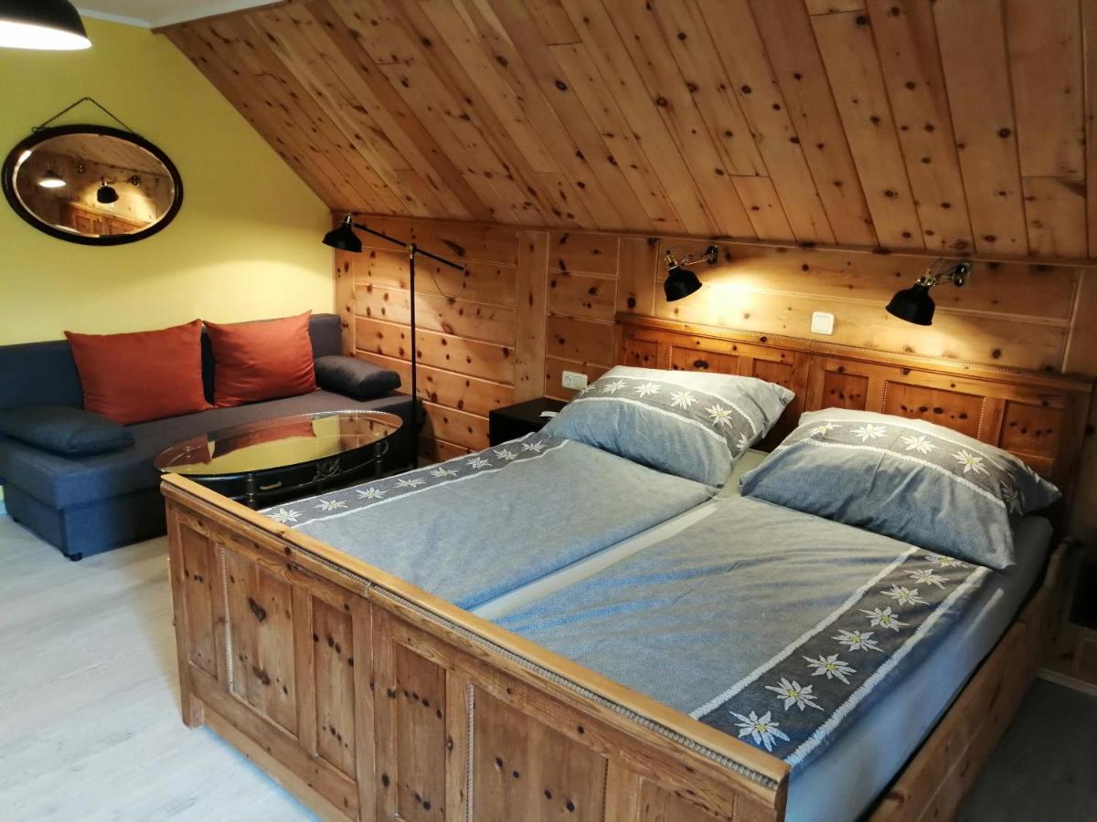 Landhaus Gritschacher Sankt Peter in Holz Exterior foto